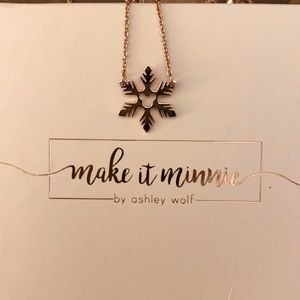 Preowned Make It Minnie Snowflake Necklace (Rose)